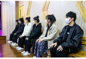 快来日我的逼"北音附中高三表演专业阶段性考试"